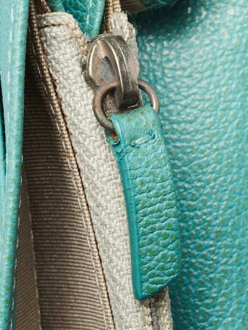 Chanel Green Leather Camellia Long Wallet - Picture 9 of 10